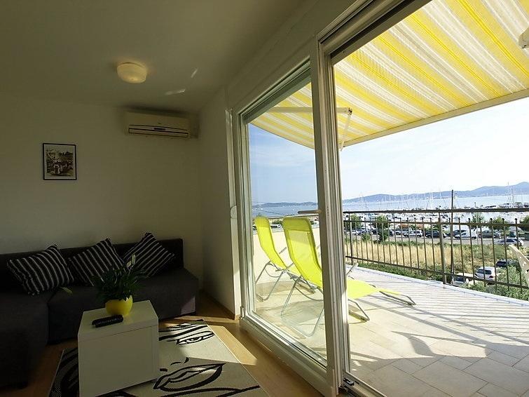 Apartment Lovre *