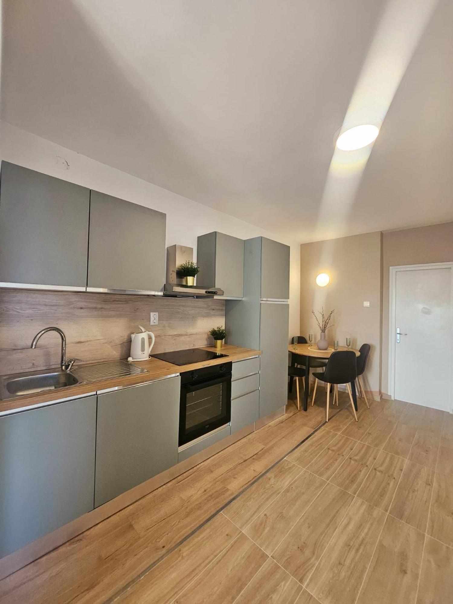 Lovre Apartment Zadar